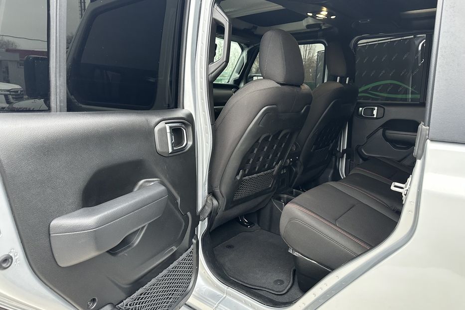 Продам Jeep Wrangler Gladiator Rubicon 2022 года в Киеве