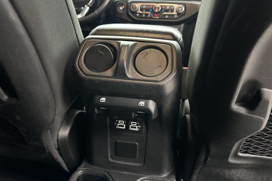 Продам Jeep Wrangler Gladiator Rubicon 2022 года в Киеве