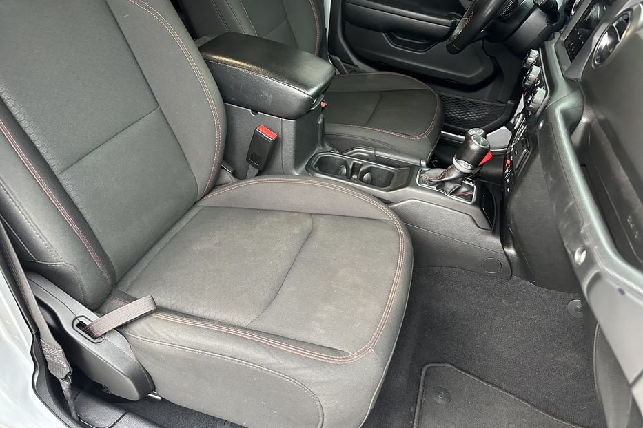 Продам Jeep Wrangler Gladiator Rubicon 2022 года в Киеве