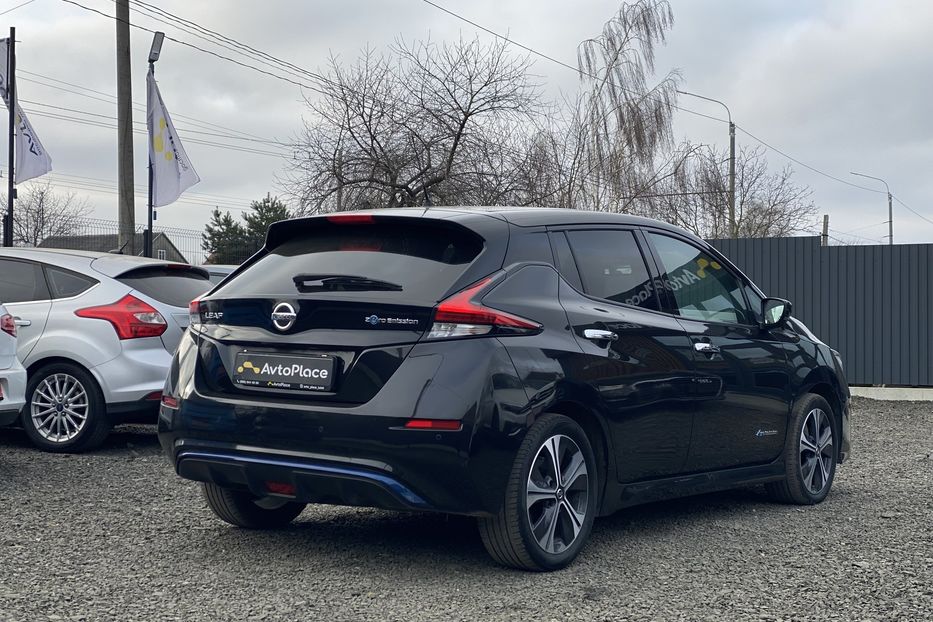 Продам Nissan Leaf 40 kw 2018 года в Луцке