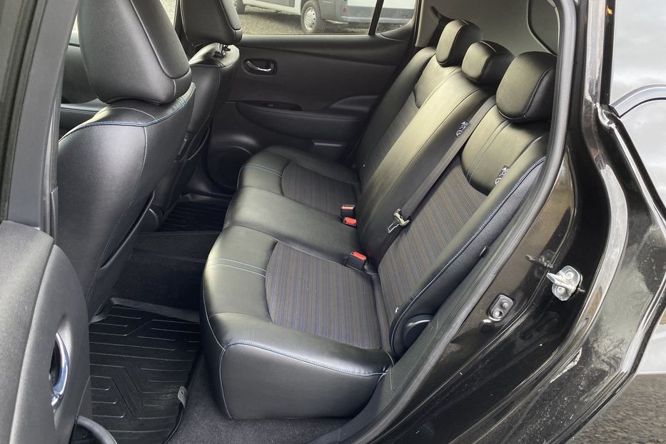 Продам Nissan Leaf 40 kw 2018 года в Луцке