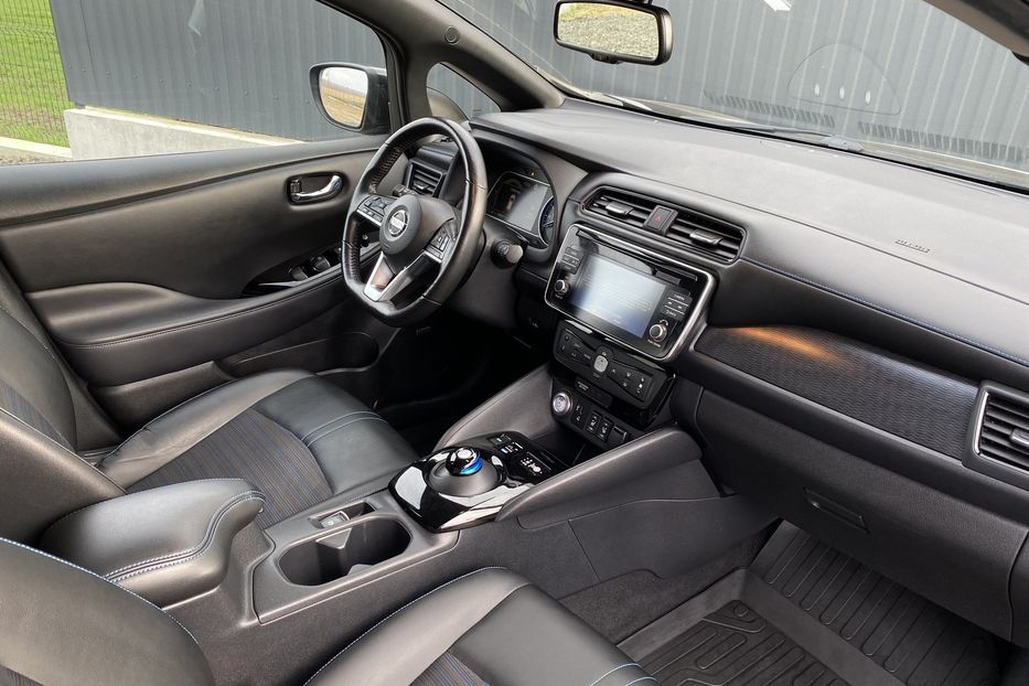 Продам Nissan Leaf 40 kw 2018 года в Луцке