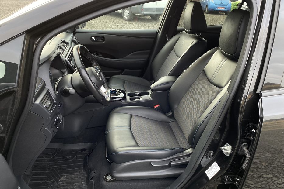 Продам Nissan Leaf 40 kw 2018 года в Луцке