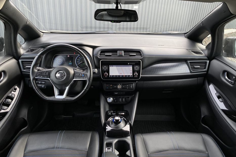 Продам Nissan Leaf 40 kw 2018 года в Луцке