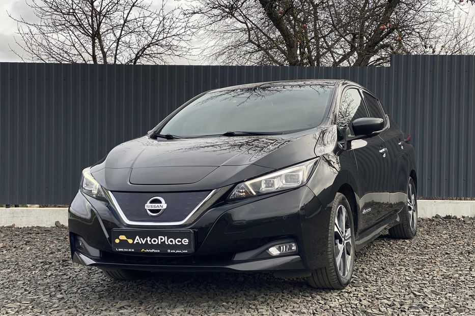 Продам Nissan Leaf 40 kw 2018 года в Луцке