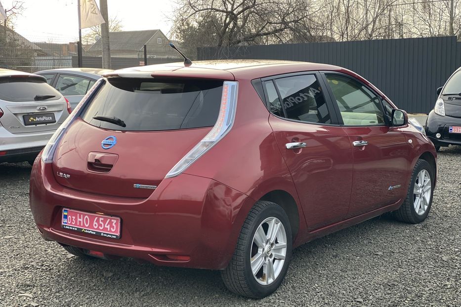 Продам Nissan Leaf 2012 года в Луцке