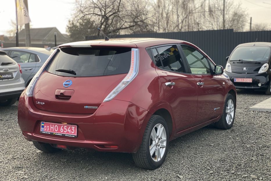 Продам Nissan Leaf 2012 года в Луцке