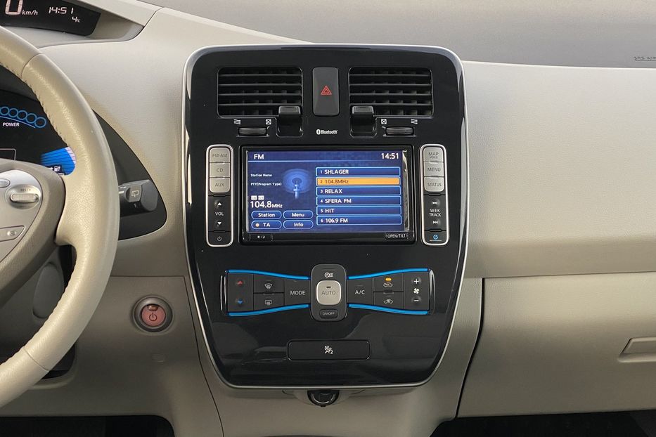 Продам Nissan Leaf 2012 года в Луцке