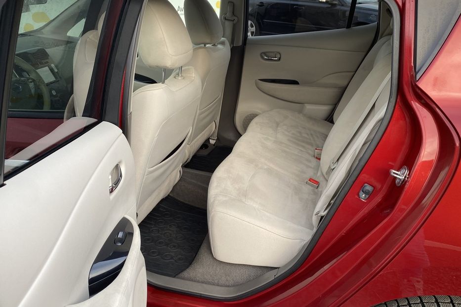 Продам Nissan Leaf 2012 года в Луцке