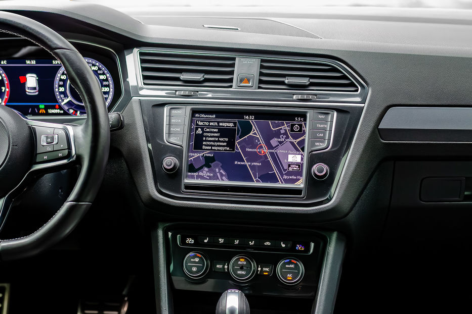 Продам Volkswagen Tiguan R-Line 4Motion 2016 года в Киеве