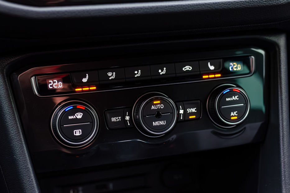 Продам Volkswagen Tiguan R-Line 4Motion 2016 года в Киеве