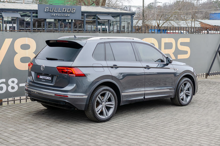 Продам Volkswagen Tiguan R-Line 4Motion 2016 года в Киеве