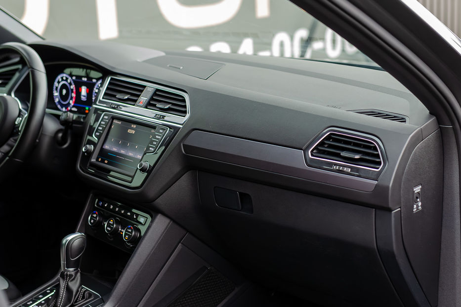 Продам Volkswagen Tiguan R-Line 4Motion 2016 года в Киеве