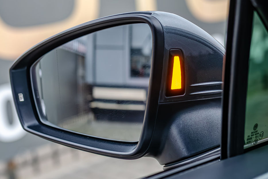 Продам Volkswagen Tiguan R-Line 4Motion 2016 года в Киеве