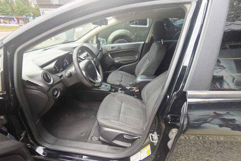 Продам Ford Fiesta 1.6 Ti-VCT PowerShift  2019 года в Киеве