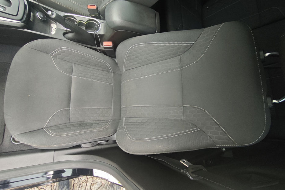 Продам Ford Fiesta 1.6 Ti-VCT PowerShift  2019 года в Киеве