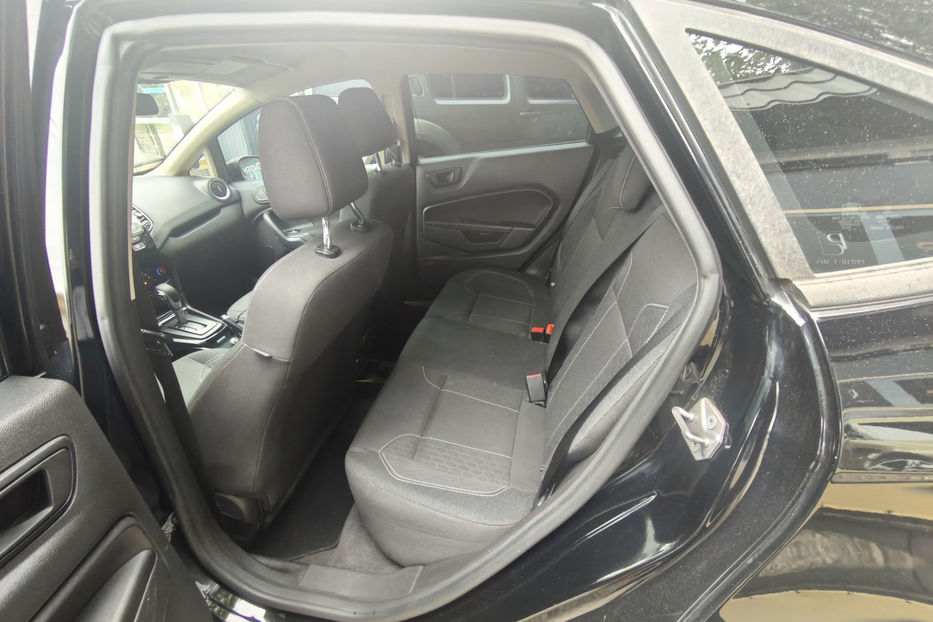 Продам Ford Fiesta 1.6 Ti-VCT PowerShift  2019 года в Киеве