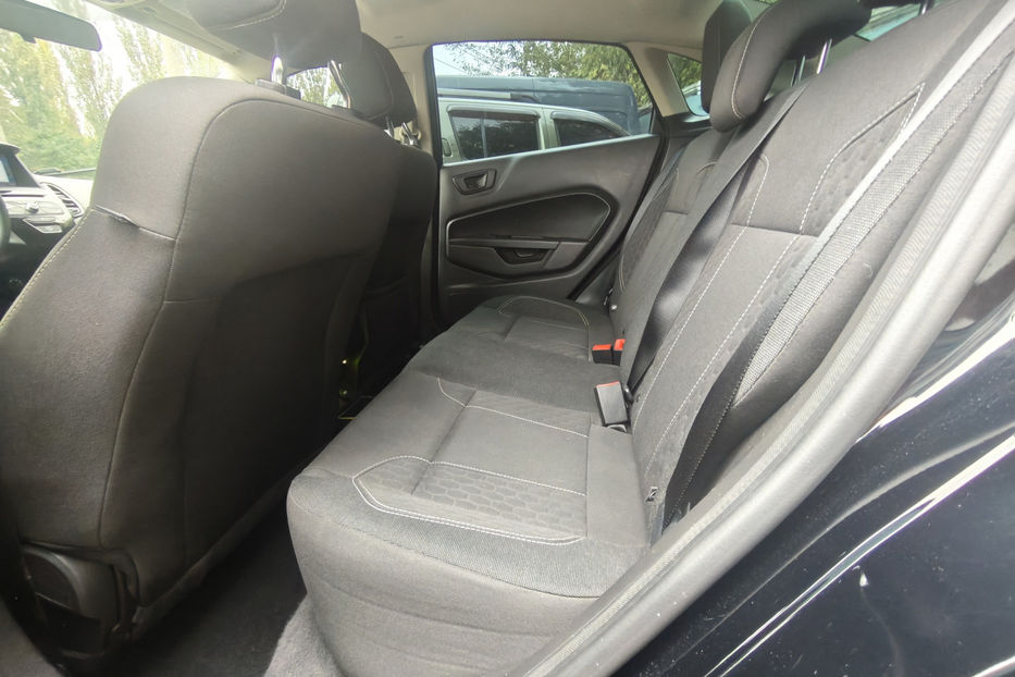 Продам Ford Fiesta 1.6 Ti-VCT PowerShift  2019 года в Киеве