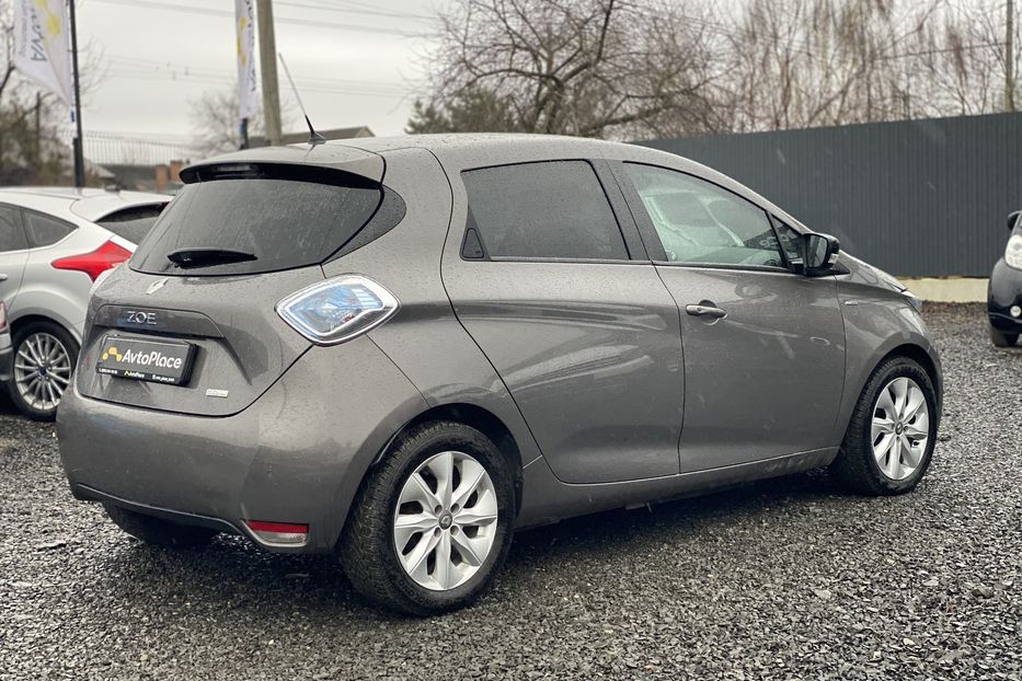 Продам Renault Zoe 41 2017 года в Луцке