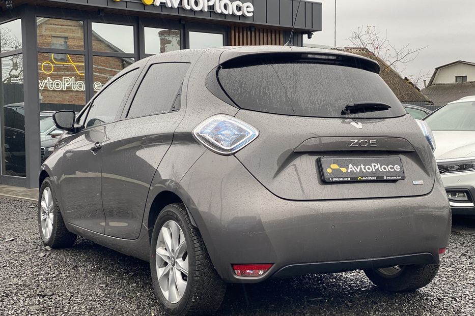 Продам Renault Zoe 41 2017 года в Луцке