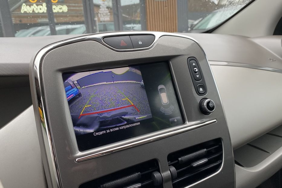 Продам Renault Zoe 41 2017 года в Луцке