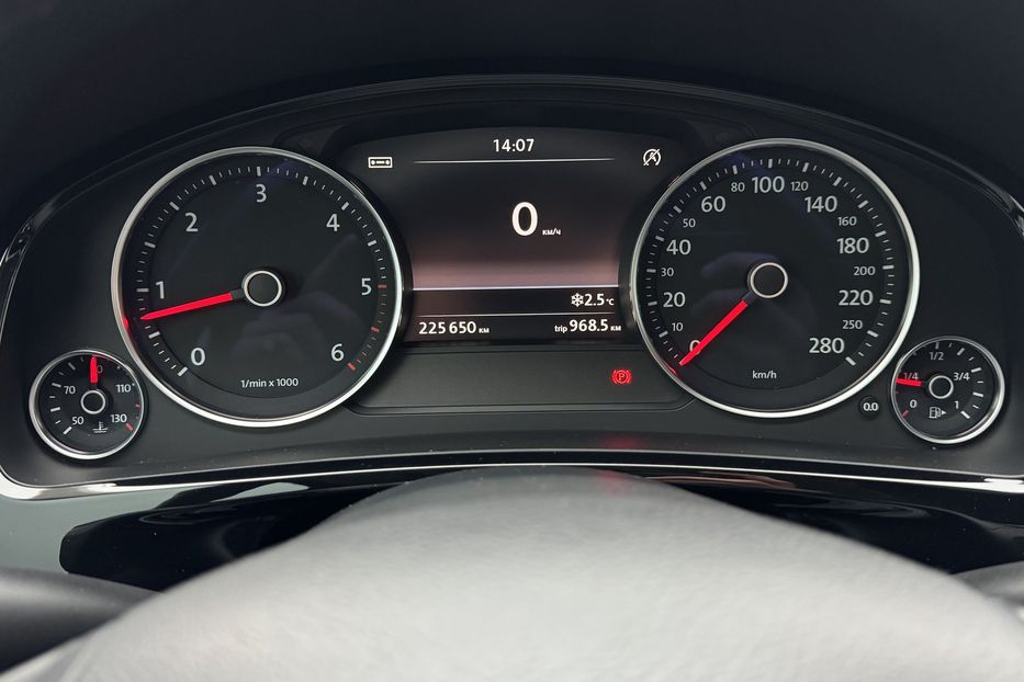 Продам Volkswagen Touareg COMIS 2014 года в г. Умань, Черкасская область