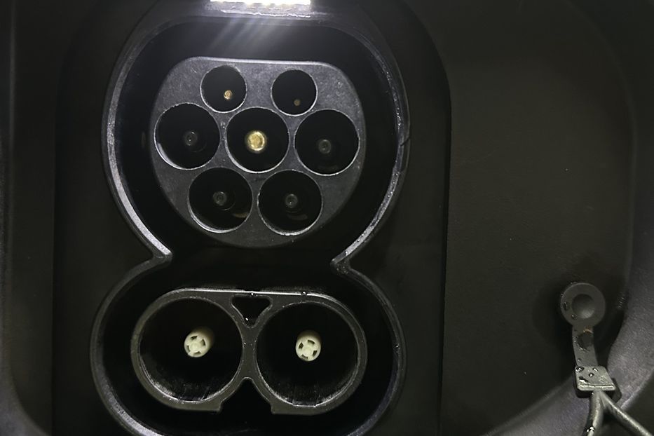 Продам Kia Niro 64кВт Макс.комплектація! 2022 года в Львове