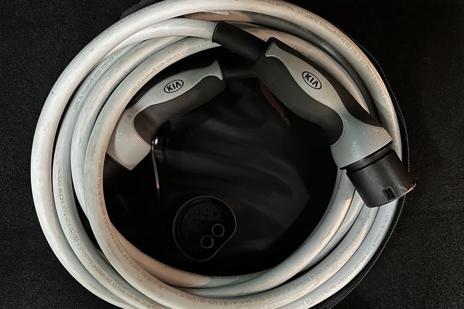 Продам Kia Niro 64кВт Макс.комплектація! 2022 года в Львове