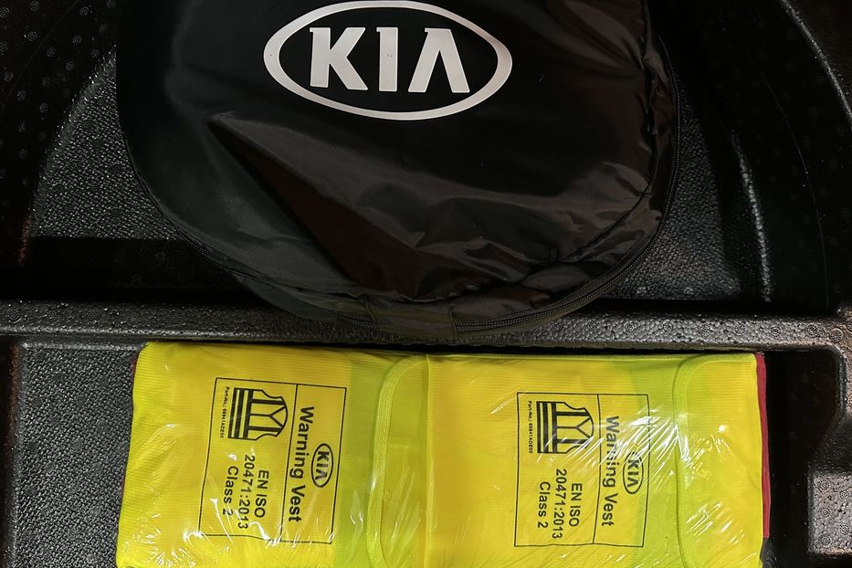 Продам Kia Niro 64кВт Макс.комплектація! 2022 года в Львове