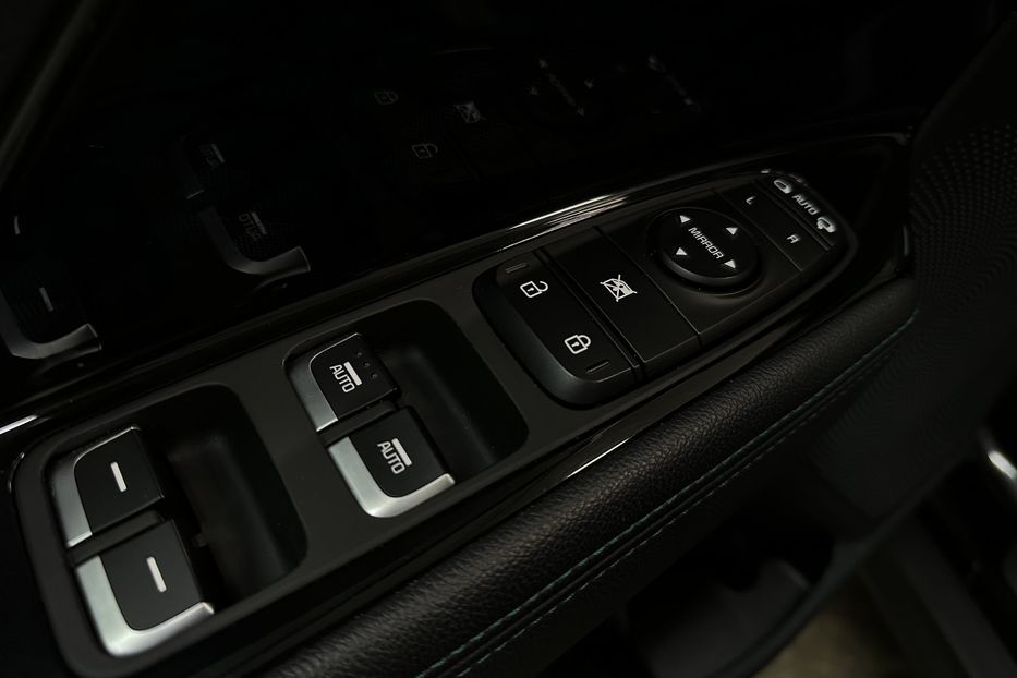 Продам Kia Niro 64кВт Макс.комплектація! 2022 года в Львове