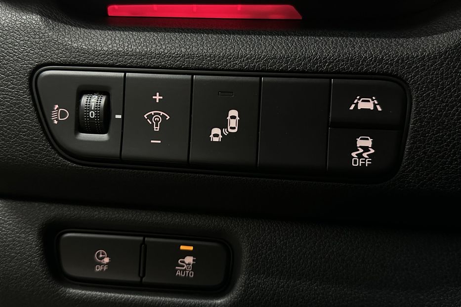 Продам Kia Niro 64кВт Макс.комплектація! 2022 года в Львове