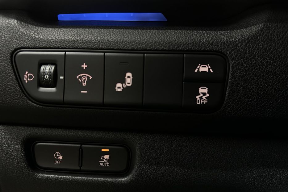 Продам Kia Niro 64кВт Макс.комплектація! 2022 года в Львове