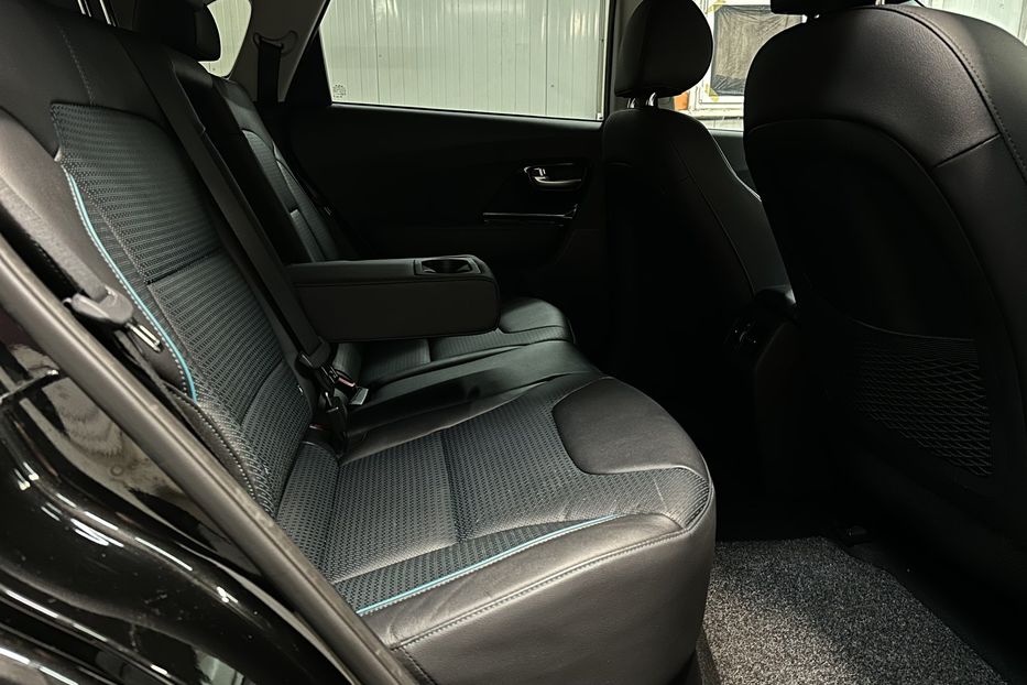 Продам Kia Niro 64кВт Макс.комплектація! 2022 года в Львове