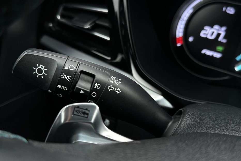 Продам Kia Niro 64кВт Макс.комплектація! 2022 года в Львове