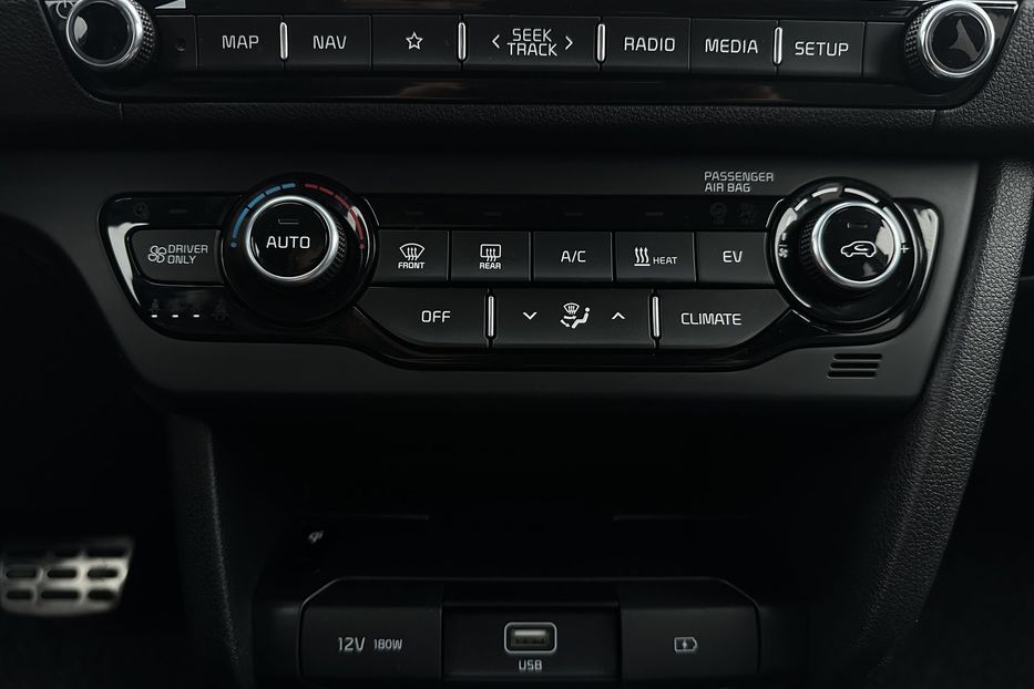 Продам Kia Niro 64кВт Макс.комплектація! 2022 года в Львове