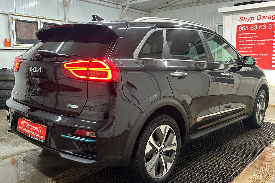 Продам Kia Niro 64кВт Макс.комплектація! 2022 года в Львове