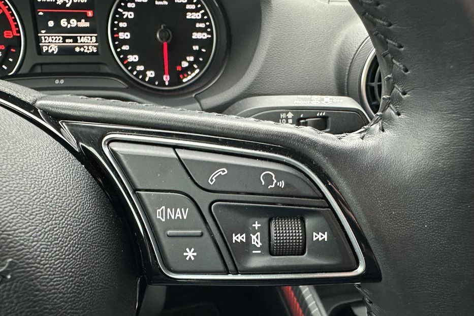 Продам Audi Q2 TFSI S-Line 2017 года в Киеве