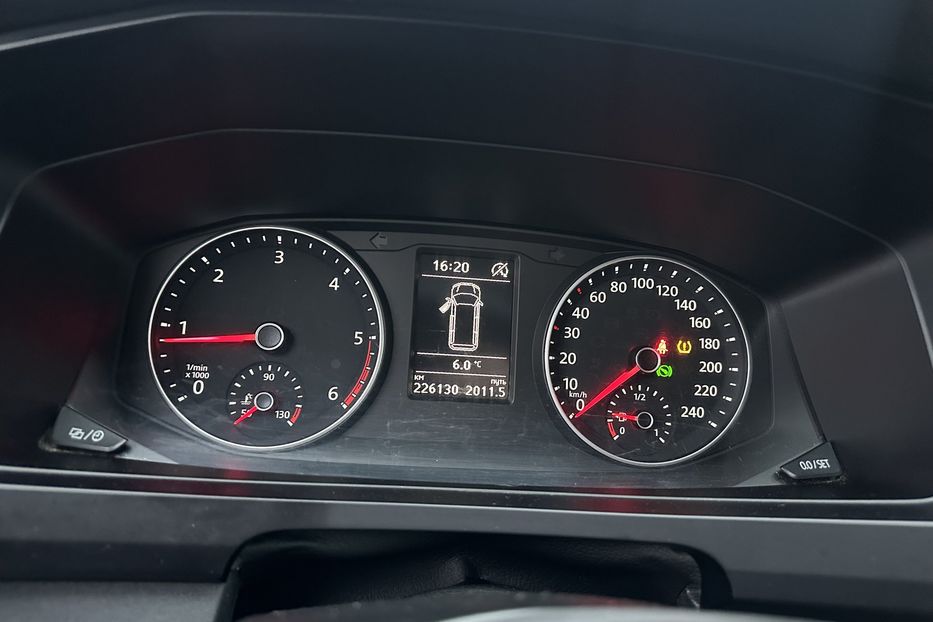 Продам Volkswagen T6 (Transporter) пасс. Швидка допомога 2017 года в Киеве