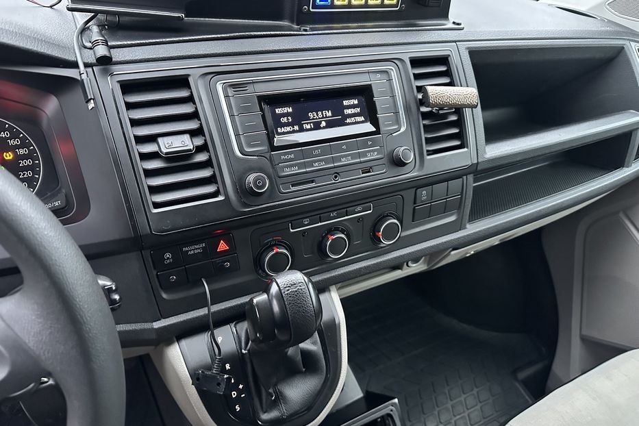 Продам Volkswagen T6 (Transporter) пасс. Швидка допомога 2017 года в Киеве