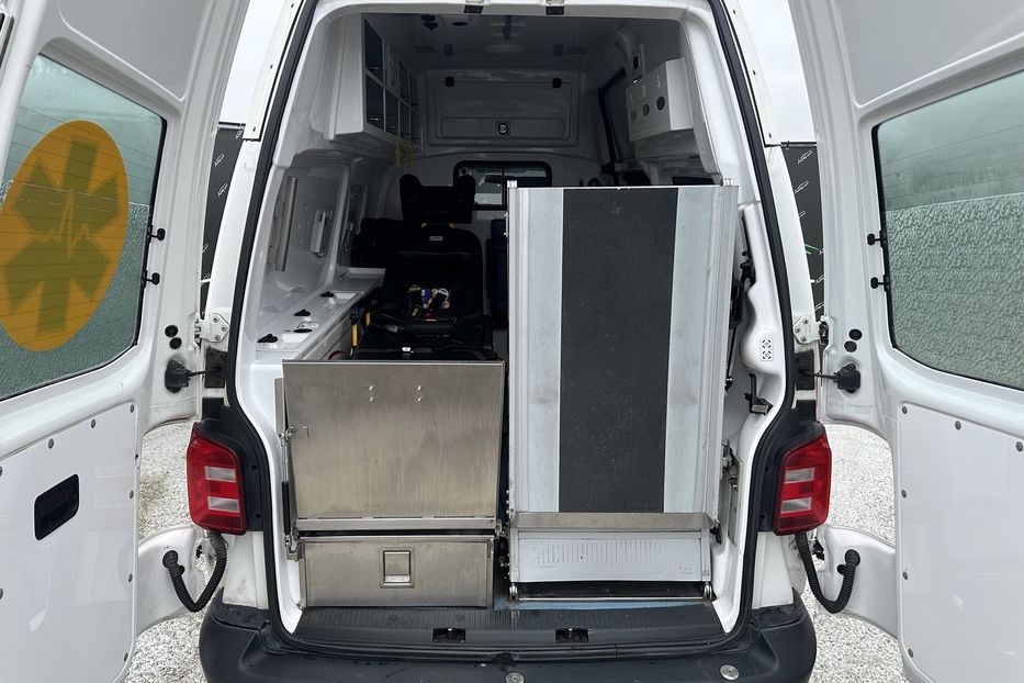 Продам Volkswagen T6 (Transporter) пасс. Швидка допомога 2017 года в Киеве