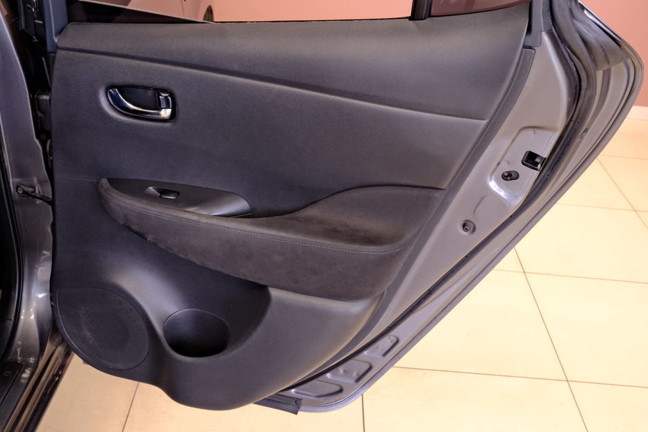 Продам Nissan Leaf 2015 года в Одессе