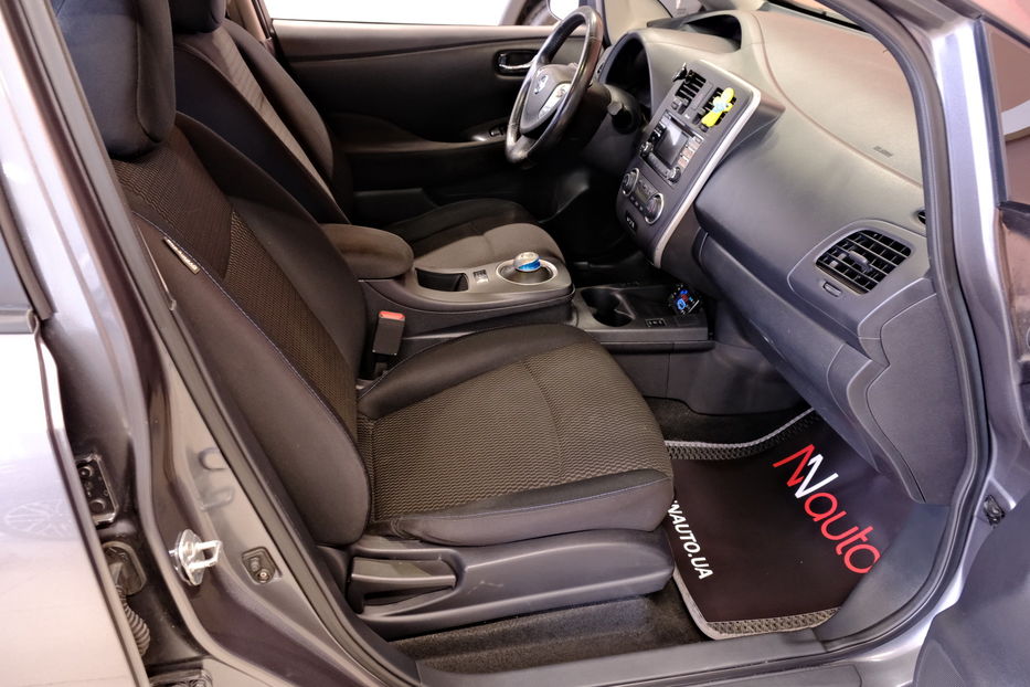Продам Nissan Leaf 2015 года в Одессе