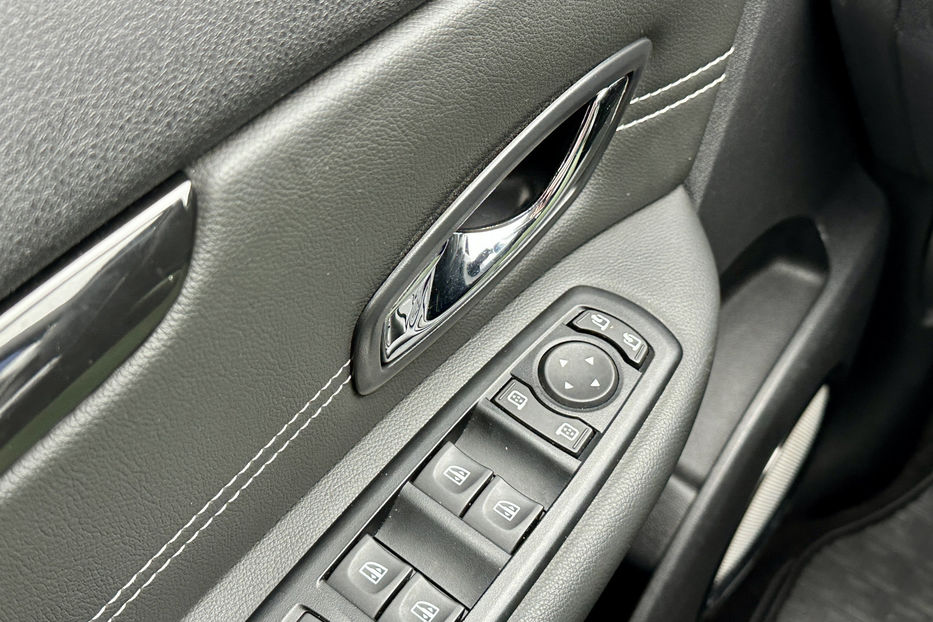 Продам Renault Grand Scenic 1.6 dCi MT (130 к.с.) 2014 года в Киеве