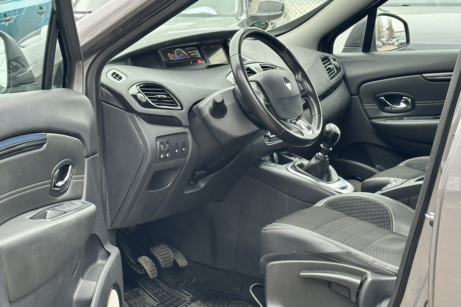 Продам Renault Grand Scenic 1.6 dCi MT (130 к.с.) 2014 года в Киеве