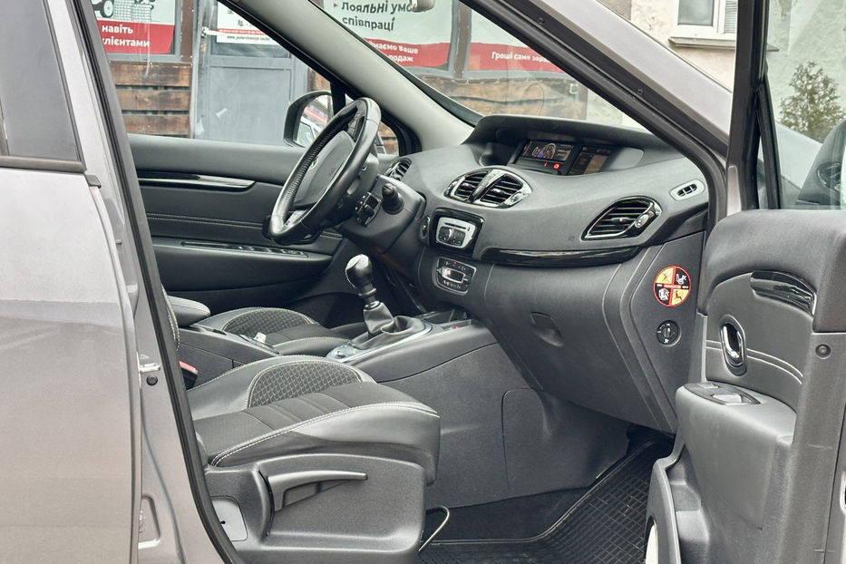 Продам Renault Grand Scenic 1.6 dCi MT (130 к.с.) 2014 года в Киеве