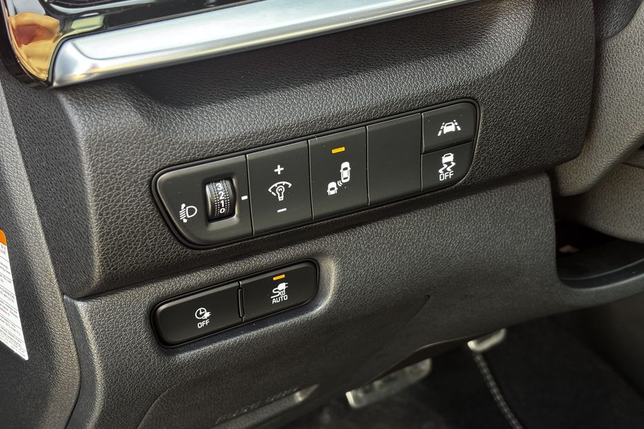 Продам Kia Niro 64 KW авто у Львові  2021 года в Львове