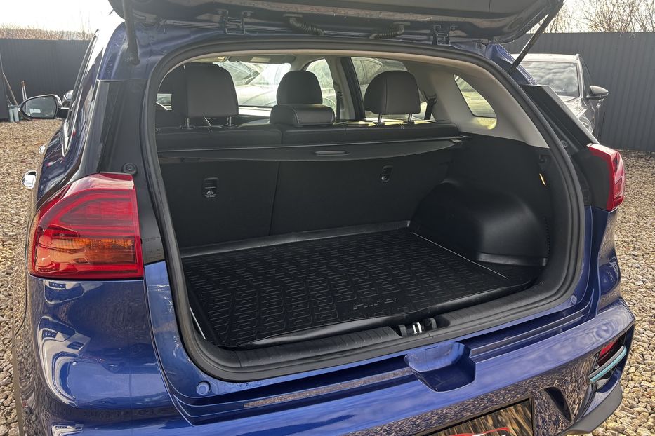 Продам Kia Niro 64 KW авто у Львові  2021 года в Львове