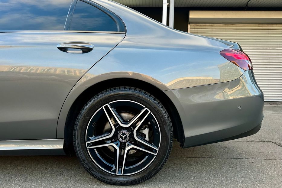 Продам Mercedes-Benz E-Class 220 AMG  2021 года в Киеве