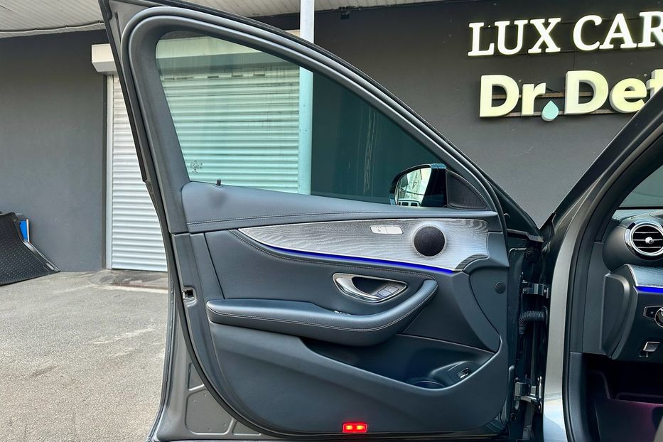 Продам Mercedes-Benz E-Class 220 AMG  2021 года в Киеве