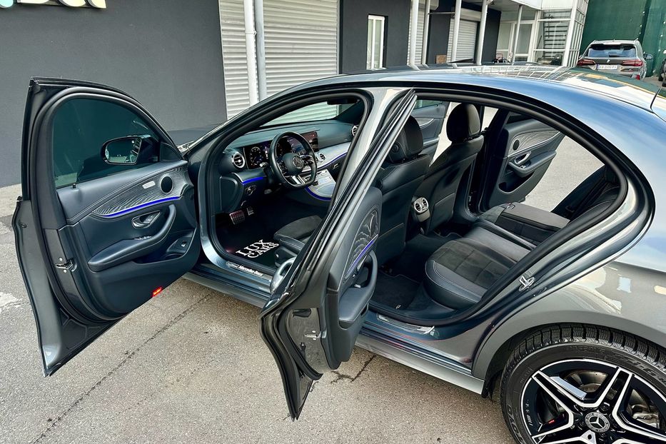 Продам Mercedes-Benz E-Class 220 AMG  2021 года в Киеве